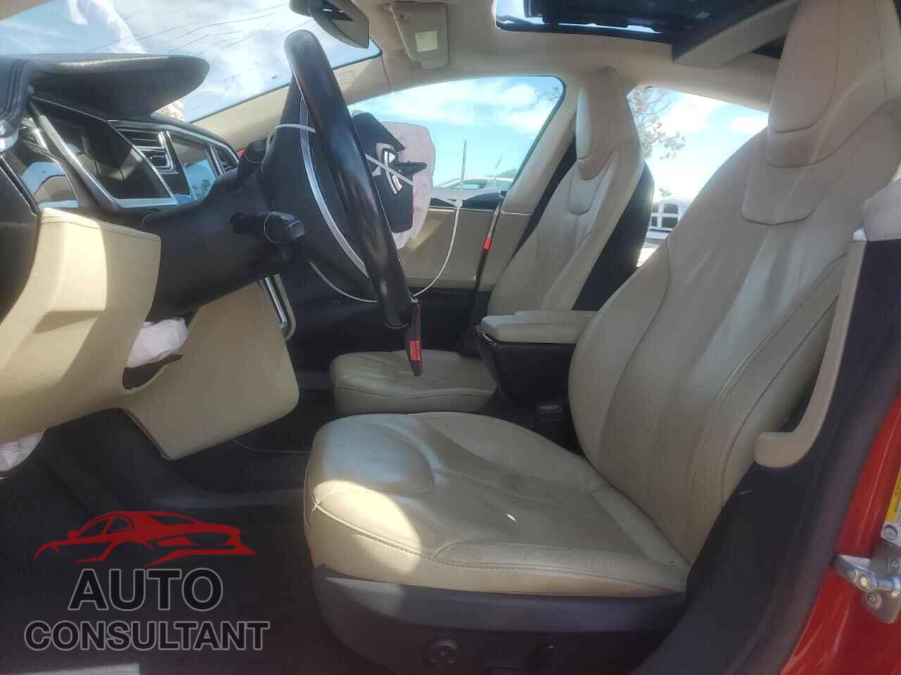 TESLA MODEL S 2013 - 5YJSA1DN2DFP20523