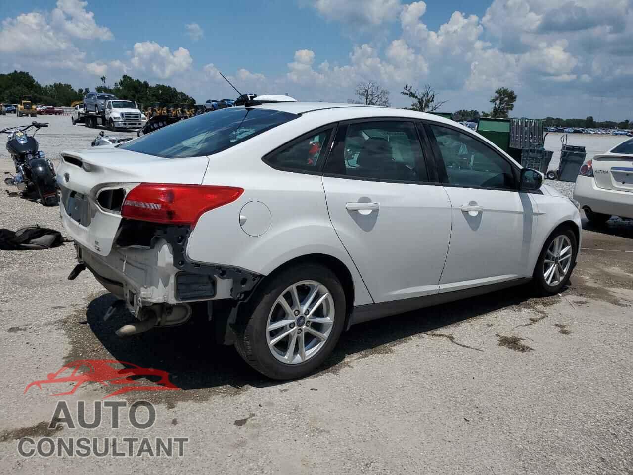 FORD FOCUS 2016 - 1FADP3F27GL290386