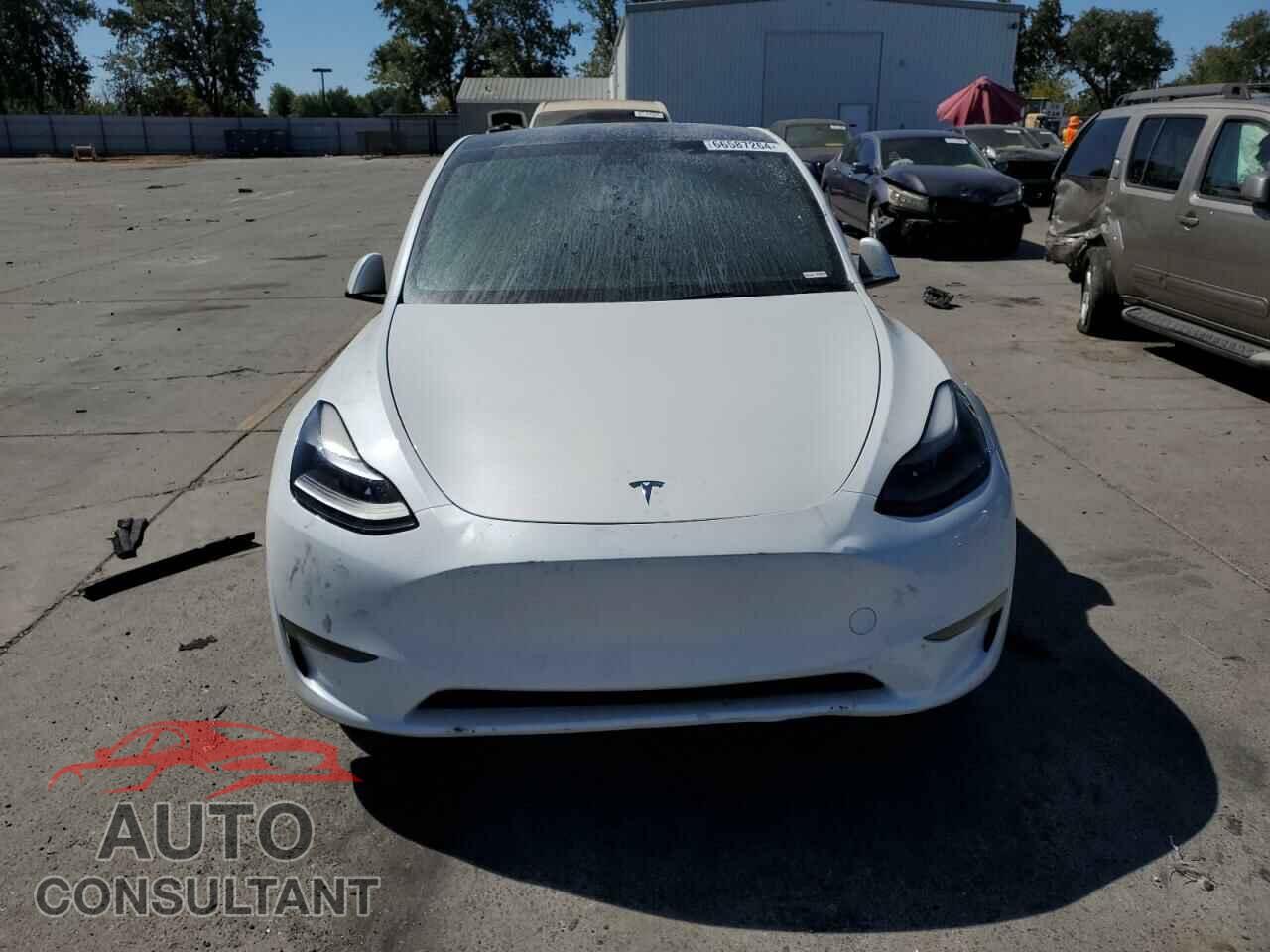 TESLA MODEL Y 2023 - 7SAYGAEE0PF640183