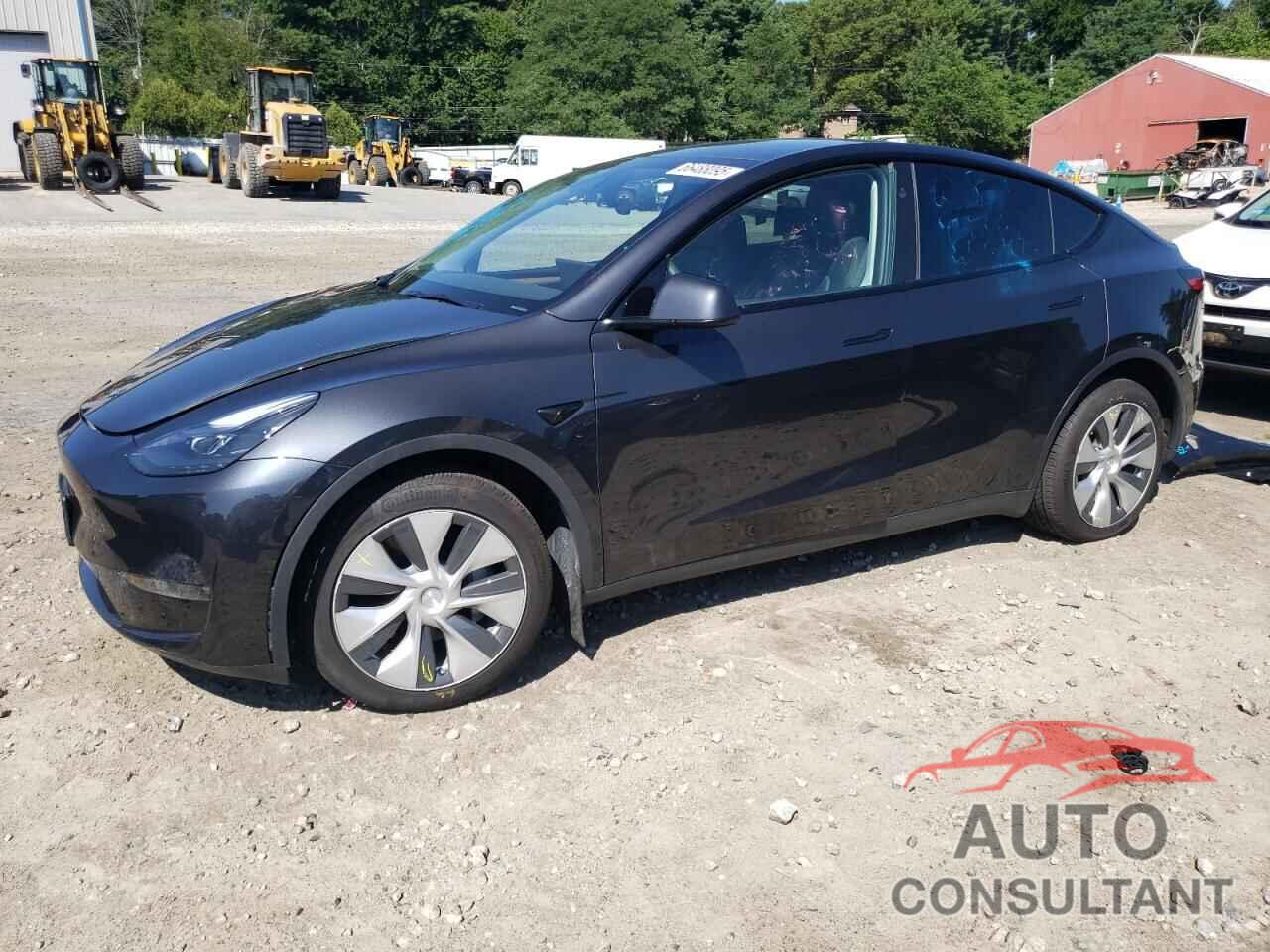 TESLA MODEL Y 2024 - 7SAYGAEE5RF019234