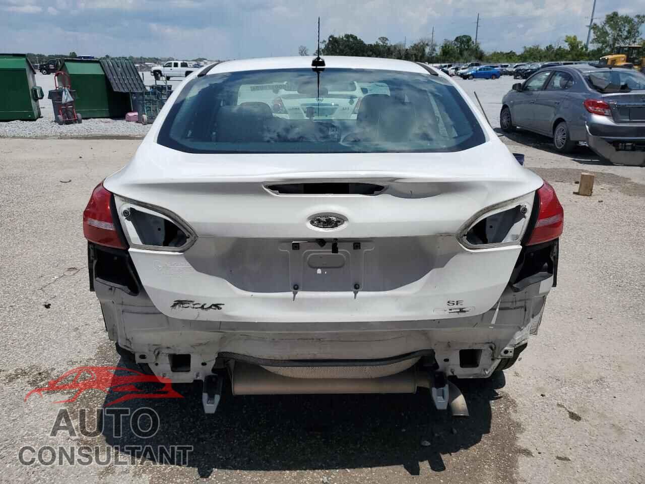 FORD FOCUS 2016 - 1FADP3F27GL290386