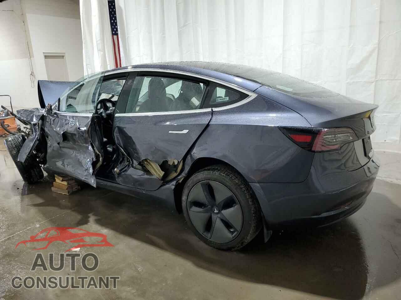 TESLA MODEL 3 2020 - 5YJ3E1EBXLF663614
