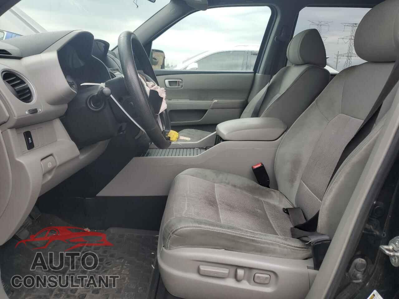 HONDA PILOT 2013 - 5FNYF4H48DB037370