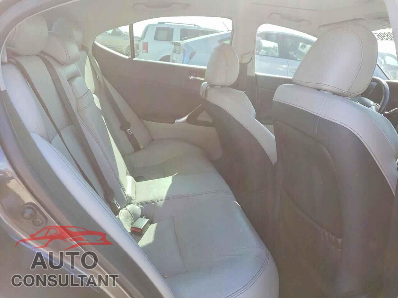 LEXUS IS 2011 - JTHBF5C26B5150667