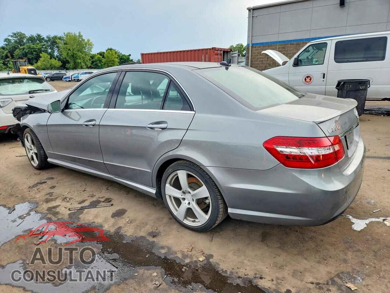 MERCEDES-BENZ E-CLASS 2011 - WDDHF8HB8BA418444