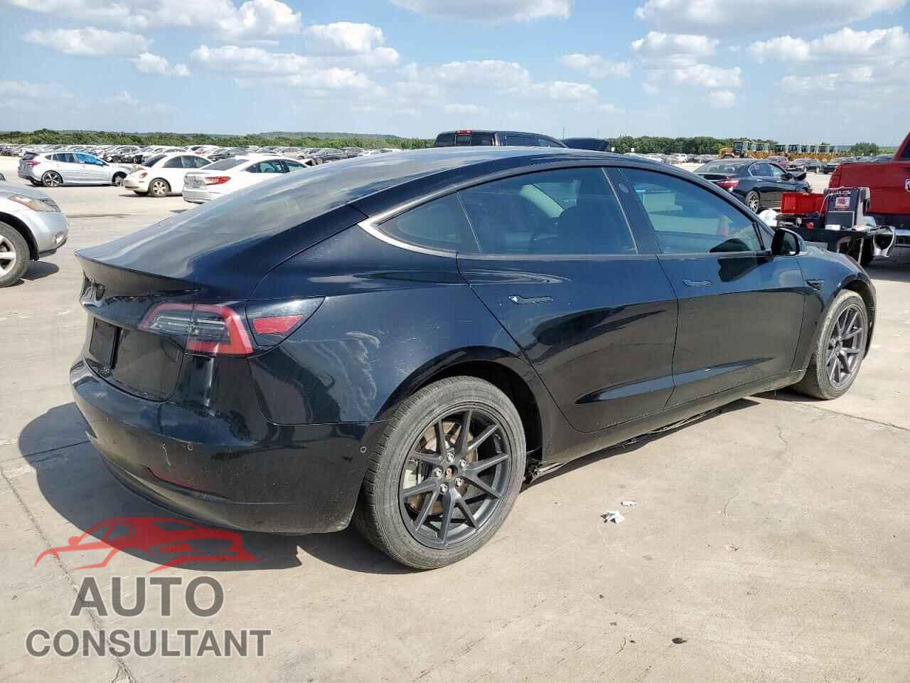 TESLA MODEL 3 2019 - 5YJ3E1EA3KF193111