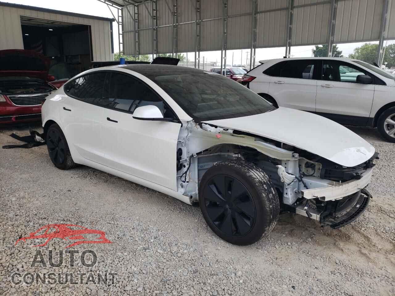 TESLA MODEL 3 2025 - 5YJ3E1EA4SF904539