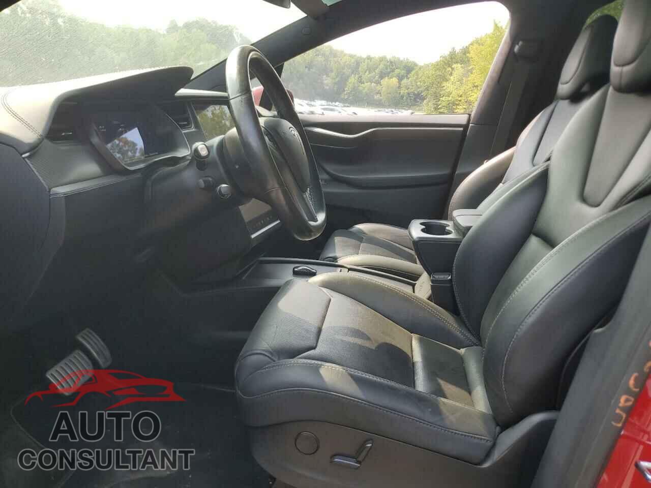 TESLA MODEL X 2018 - 5YJXCAE46JF132612
