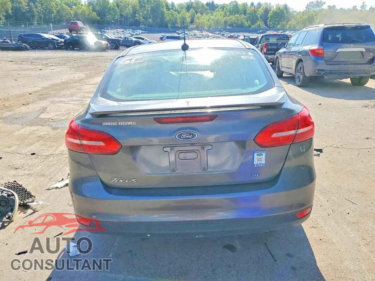 FORD FOCUS 2015 - 1FADP3F20FL264968