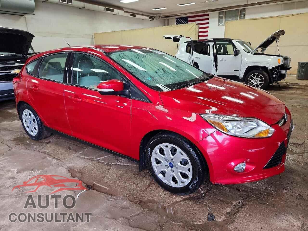 FORD FOCUS 2012 - 1FAHP3K22CL312098