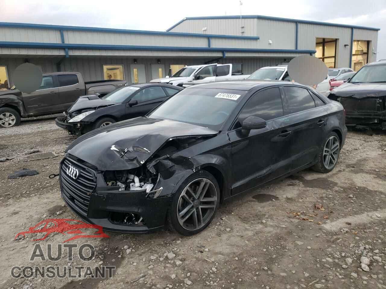 AUDI A3 2019 - WAUAUGFF7KA104296