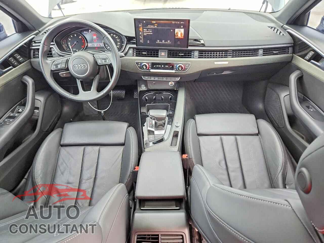 AUDI A4 2021 - WAUDAAF44MA040464