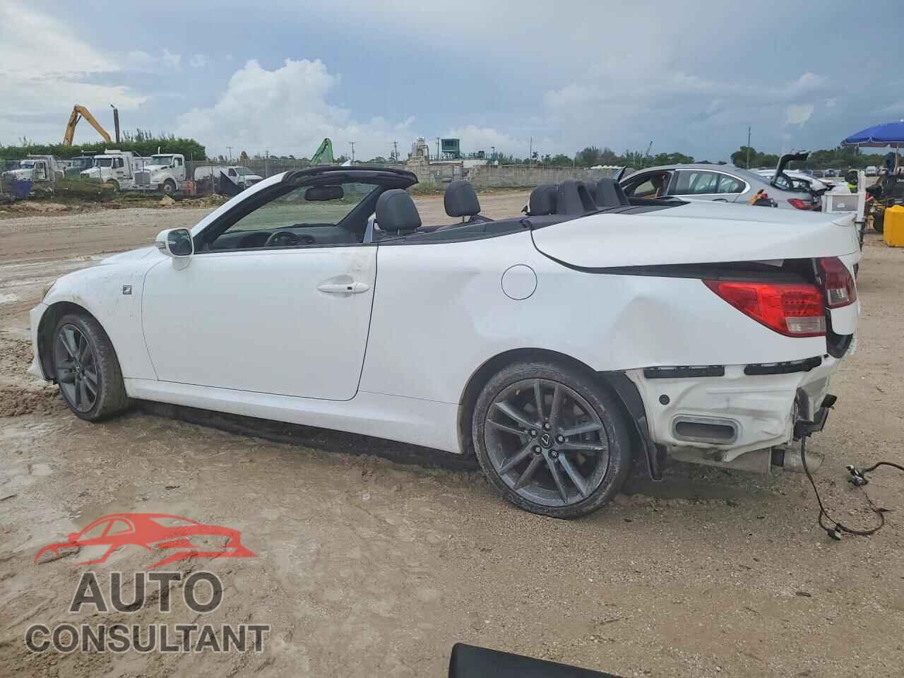 LEXUS IS 2014 - JTHFE2C27E2510859