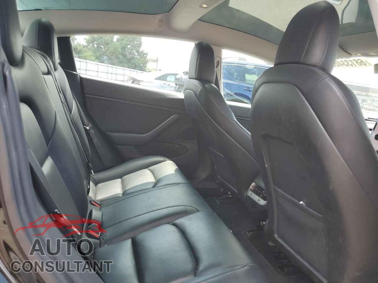 TESLA MODEL 3 2018 - 5YJ3E1EB7JF118970