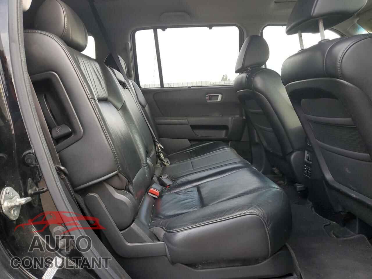 HONDA PILOT 2011 - 5FNYF4H92BB506056