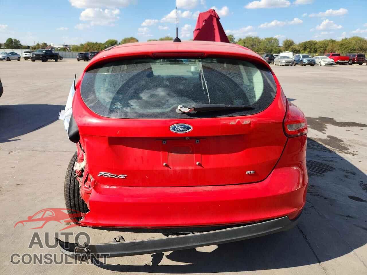 FORD FOCUS 2017 - 1FADP3K22HL216395