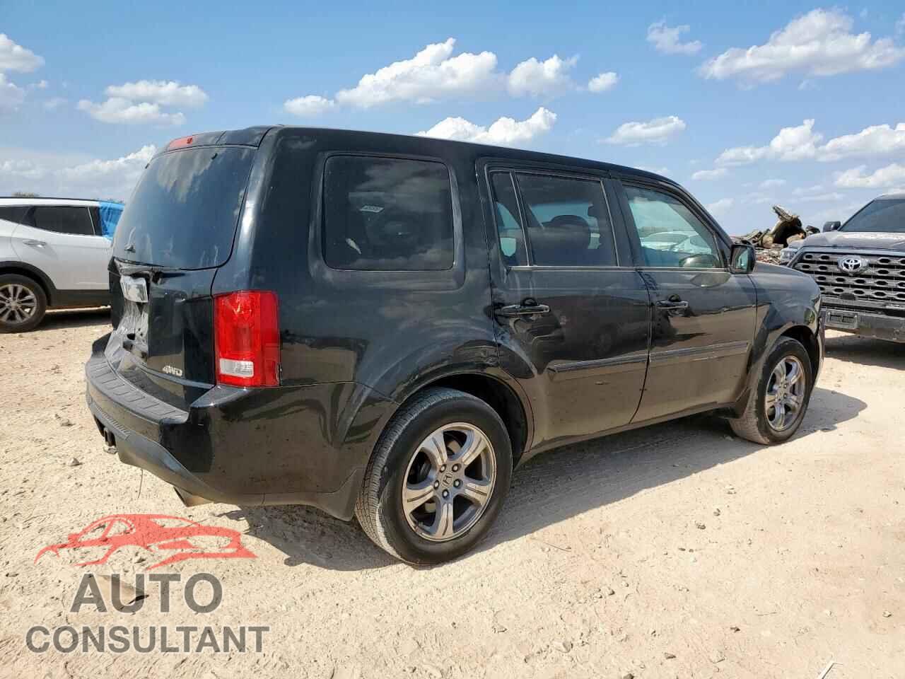 HONDA PILOT 2013 - 5FNYF4H5XDB074803
