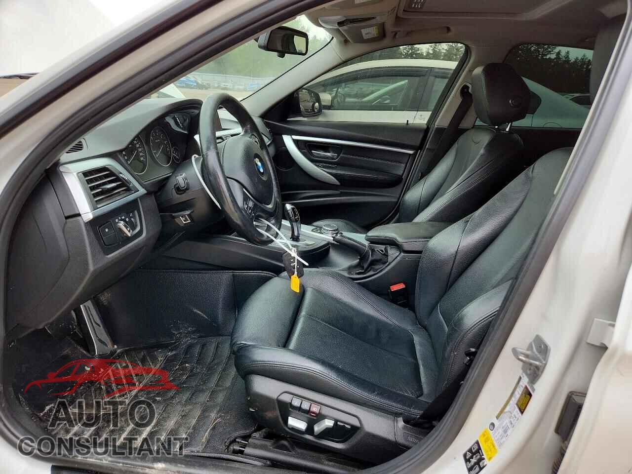 BMW 3 SERIES 2016 - WBA8E5G55GNU19765