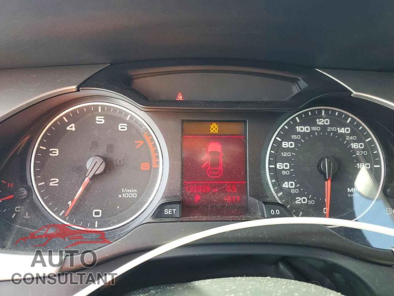 AUDI A4 2012 - WAUBFAFL8CN002906
