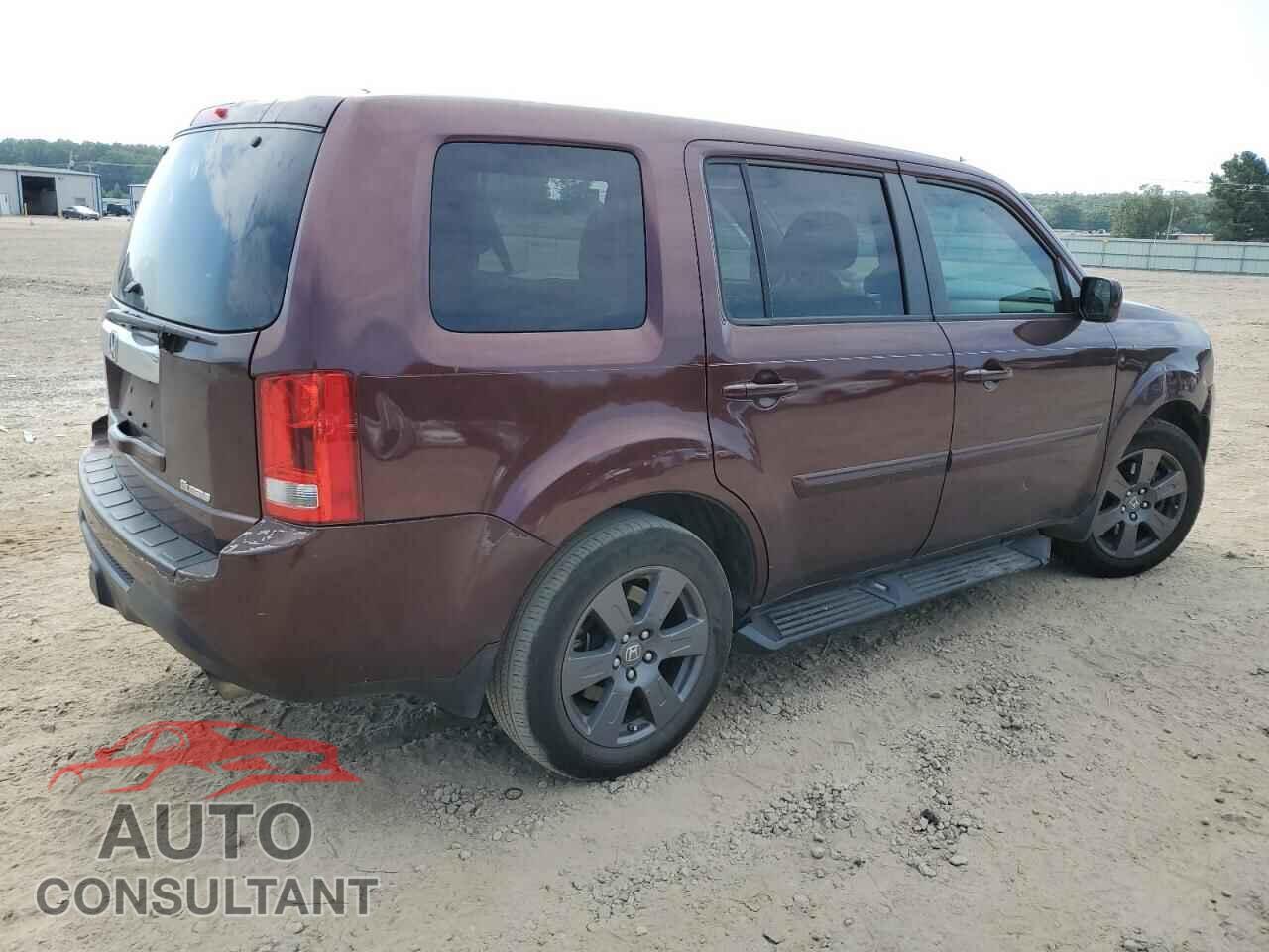 HONDA PILOT 2013 - 5FNYF3H71DB045220