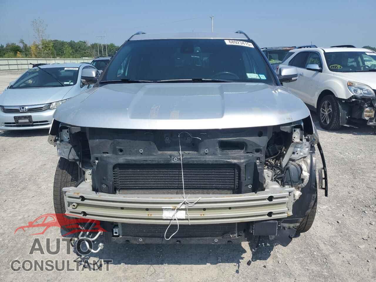 FORD EXPLORER 2018 - 1FM5K8FHXJGB49015