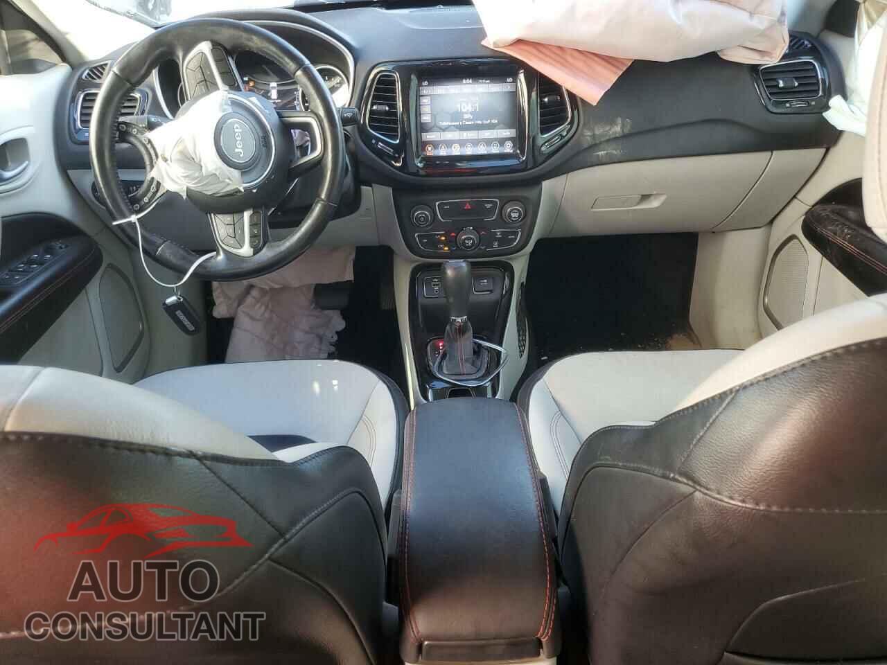 JEEP COMPASS 2019 - 3C4NJCCB1KT809062