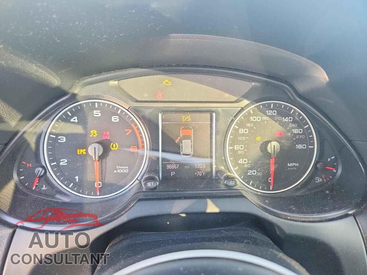 AUDI Q5 2012 - WA1DKAFP3CA005000