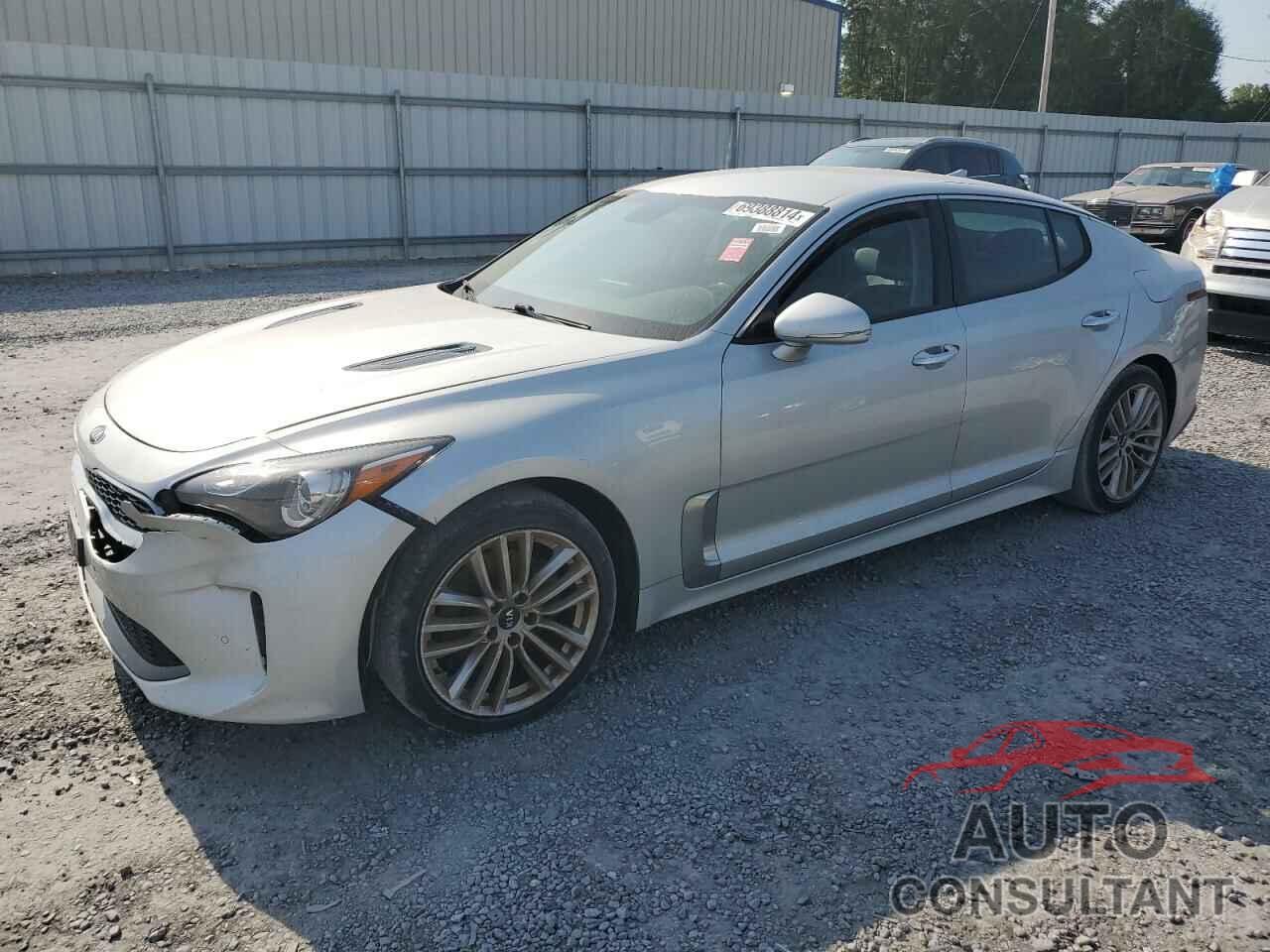 KIA STINGER 2018 - KNAE15LA8J6012297