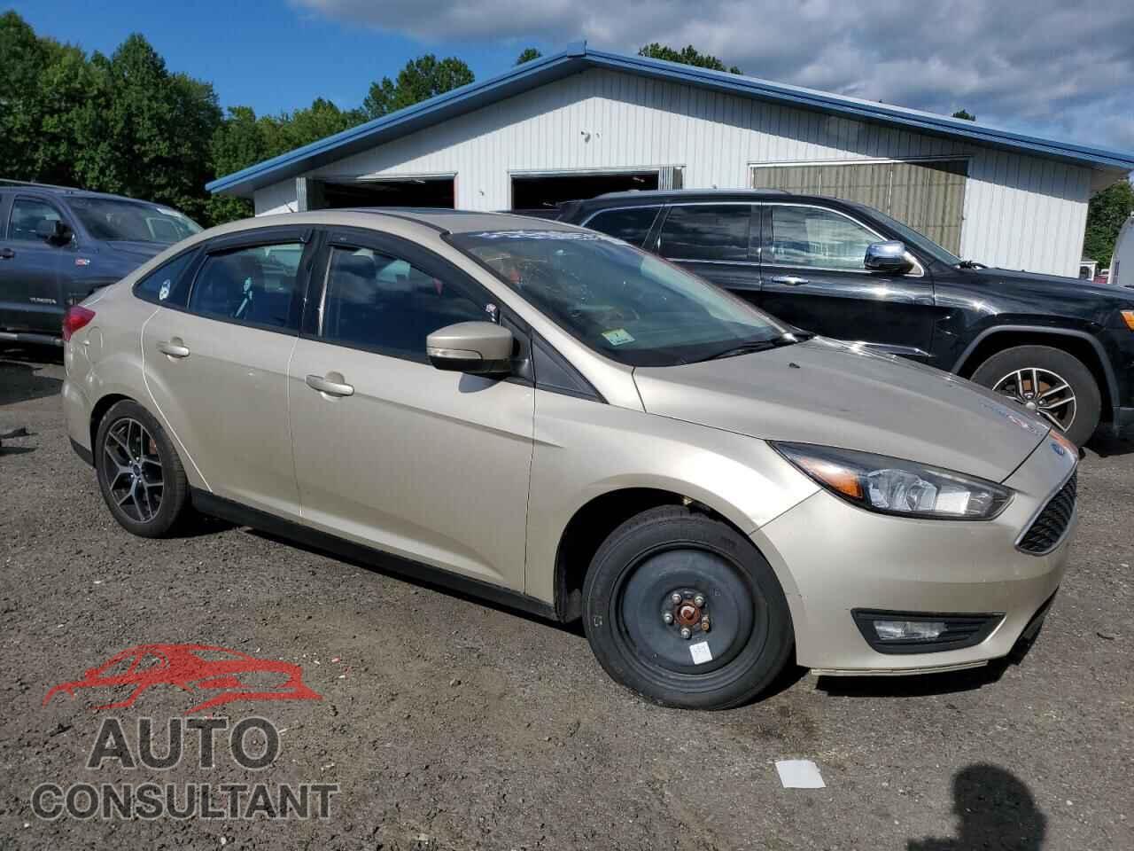 FORD FOCUS 2017 - 1FADP3H23HL305447