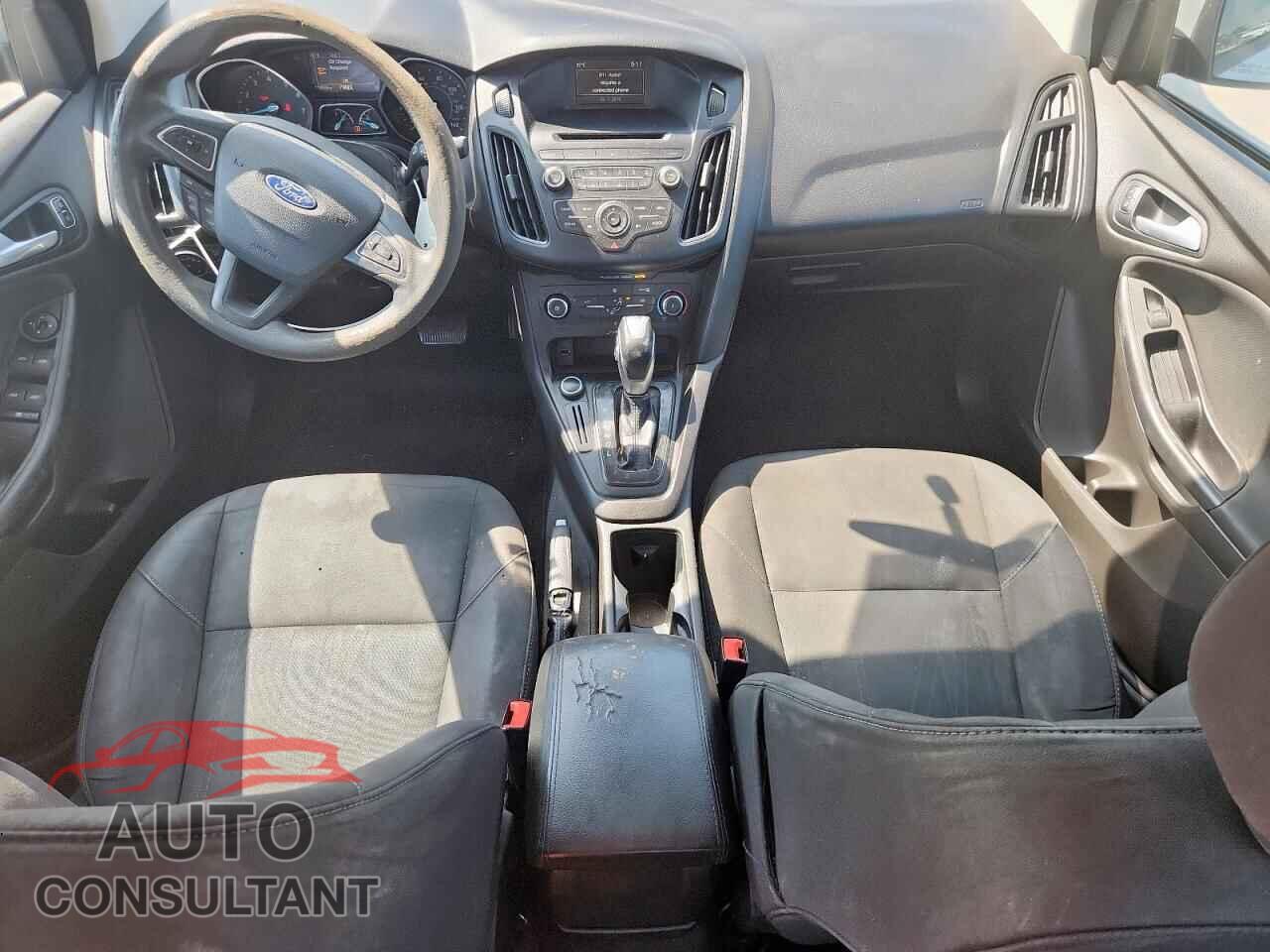 FORD FOCUS 2016 - 1FADP3F26GL255452