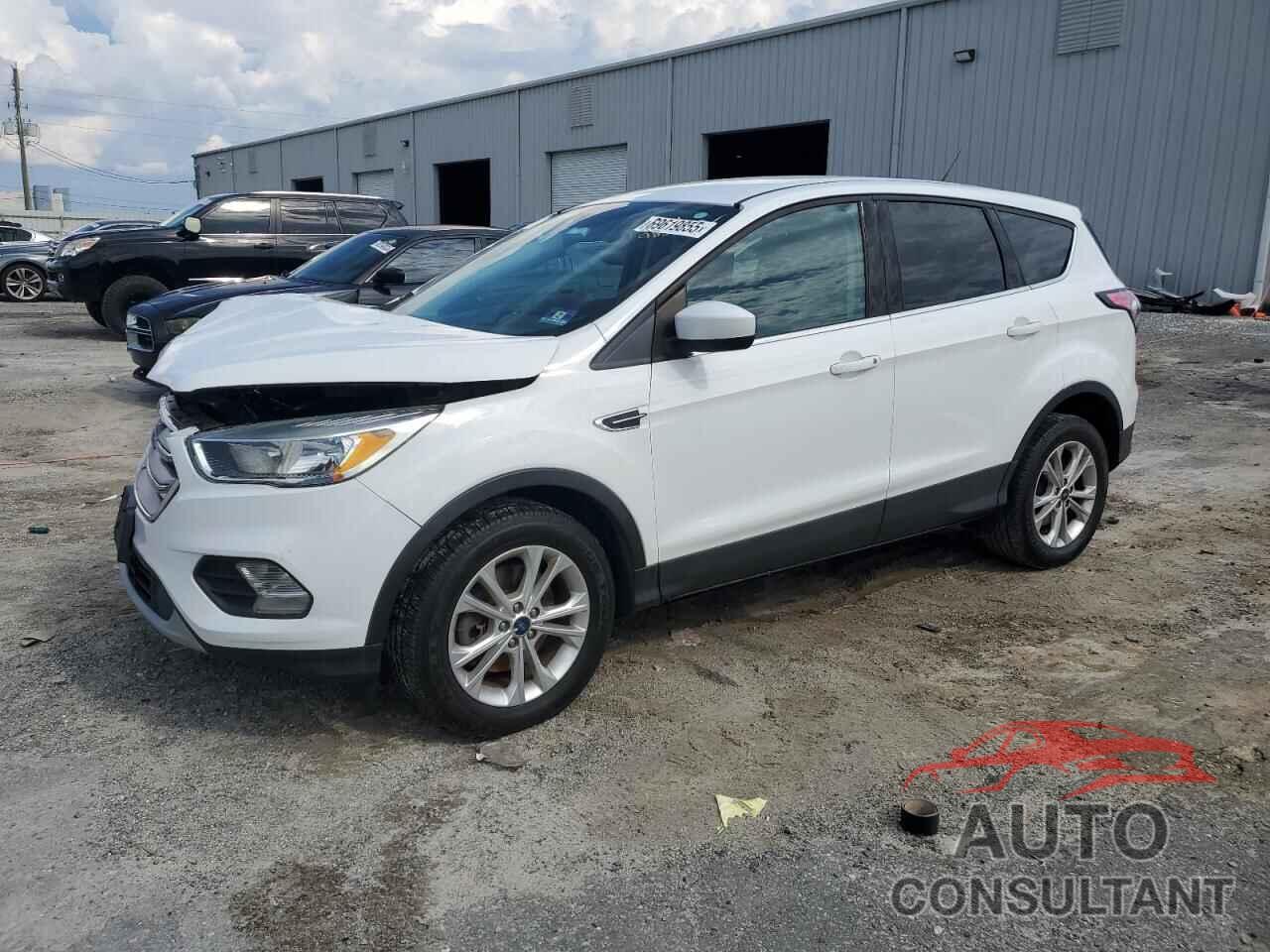 FORD ESCAPE 2017 - 1FMCU9GD6HUB71348