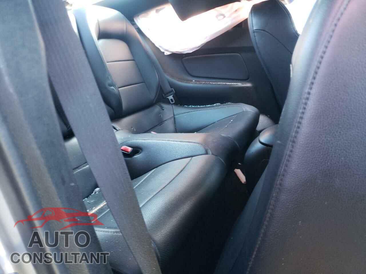 FORD MUSTANG 2017 - 1FA6P8TH9H5282746