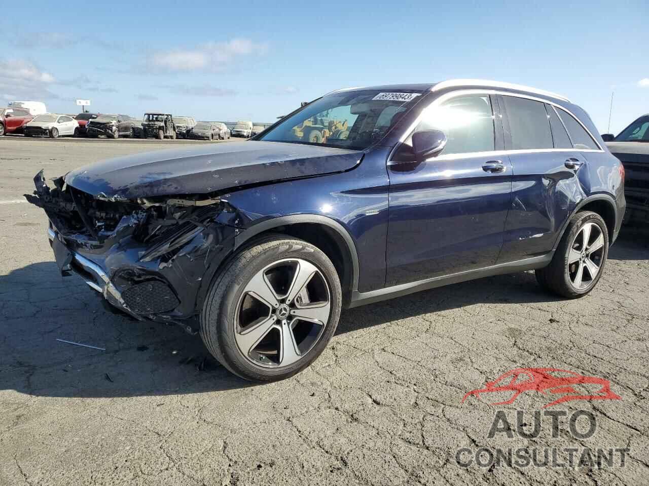 MERCEDES-BENZ GLC-CLASS 2019 - WDC0G5EB0KF571825