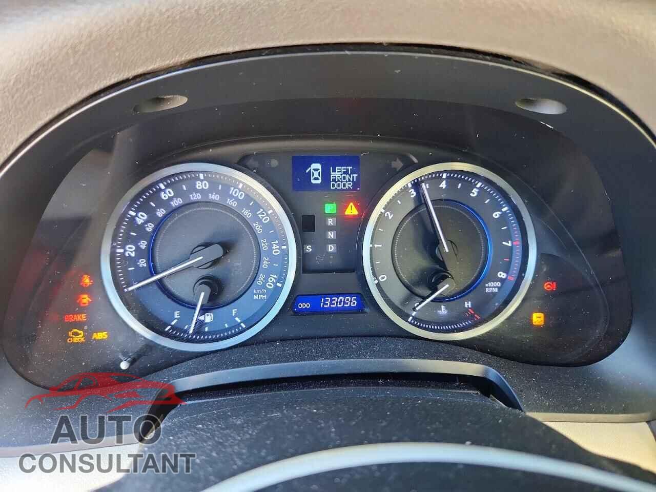 LEXUS IS 2013 - JTHCF5C21D5063802