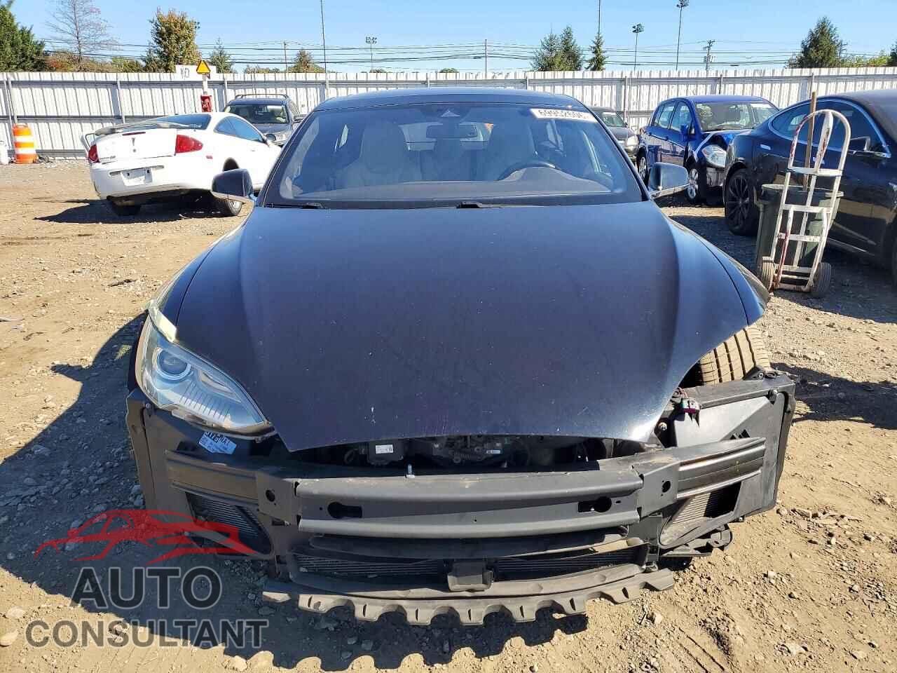 TESLA MODEL S 2015 - 5YJSA1E25FF108551