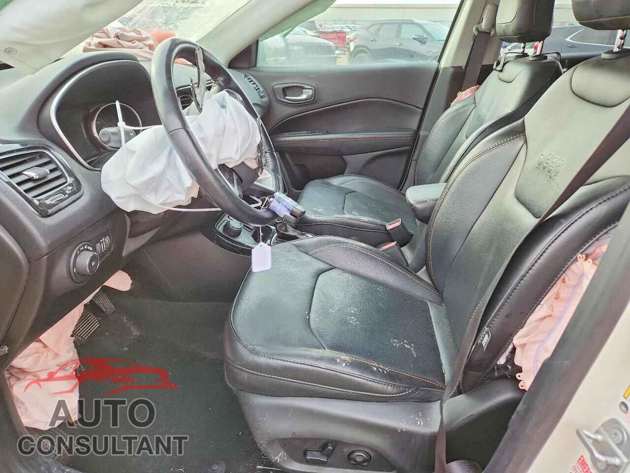 JEEP COMPASS 2020 - 3C4NJDCB0LT159924
