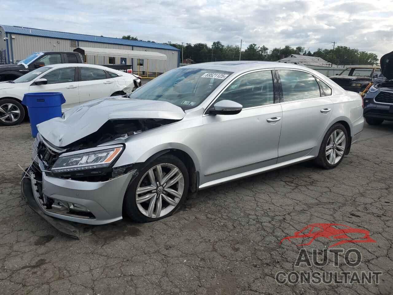 VOLKSWAGEN PASSAT 2017 - 1VWGT7A39HC068800