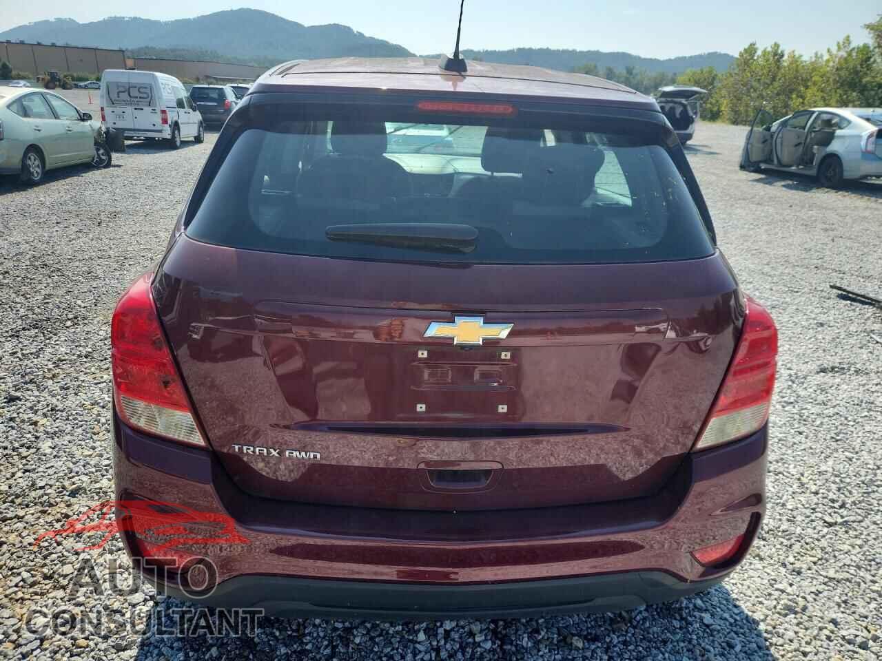 CHEVROLET TRAX 2017 - 3GNCJNSB8HL203732