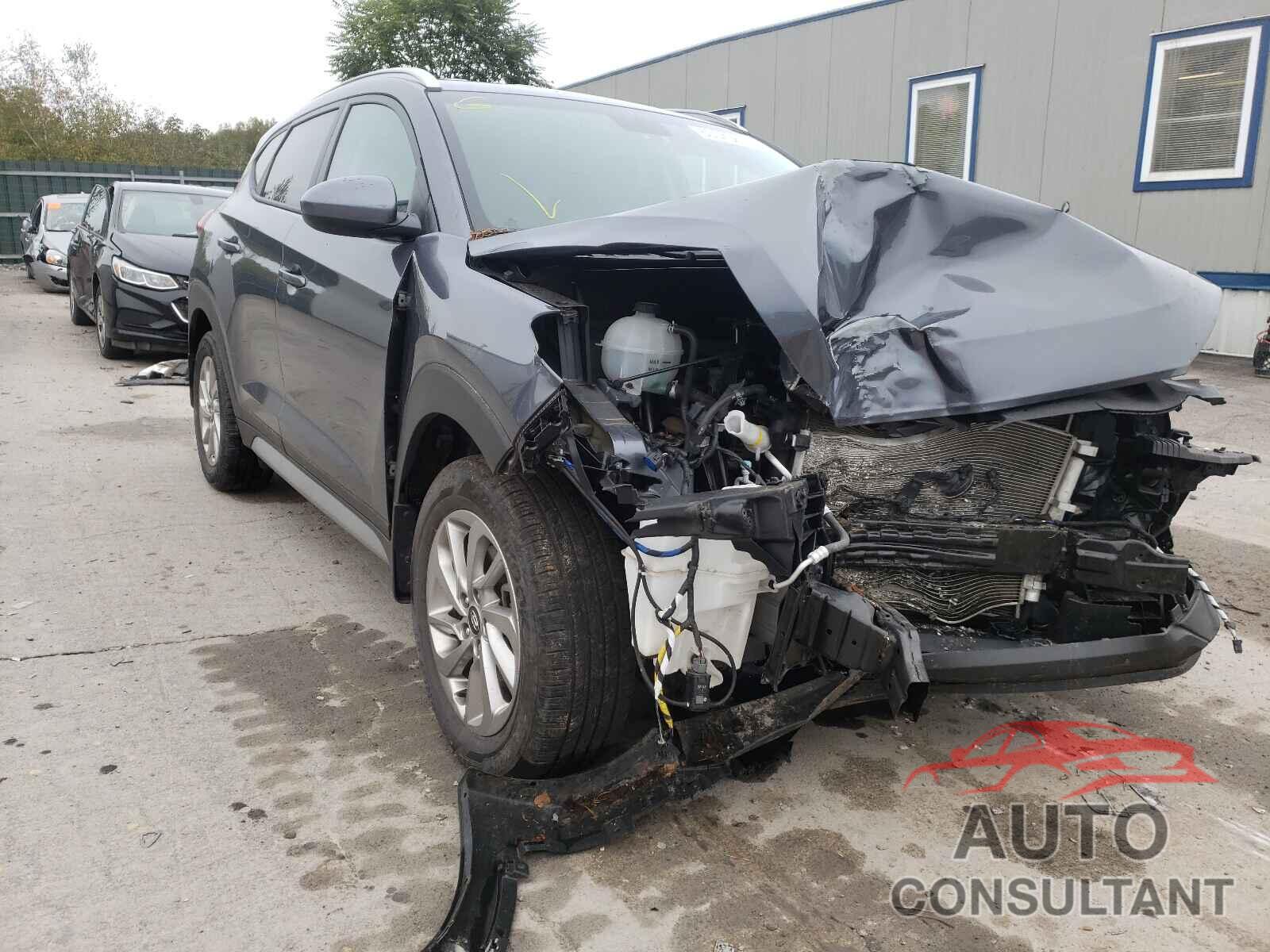 HYUNDAI TUCSON 2017 - KM8J3CA49HU456576