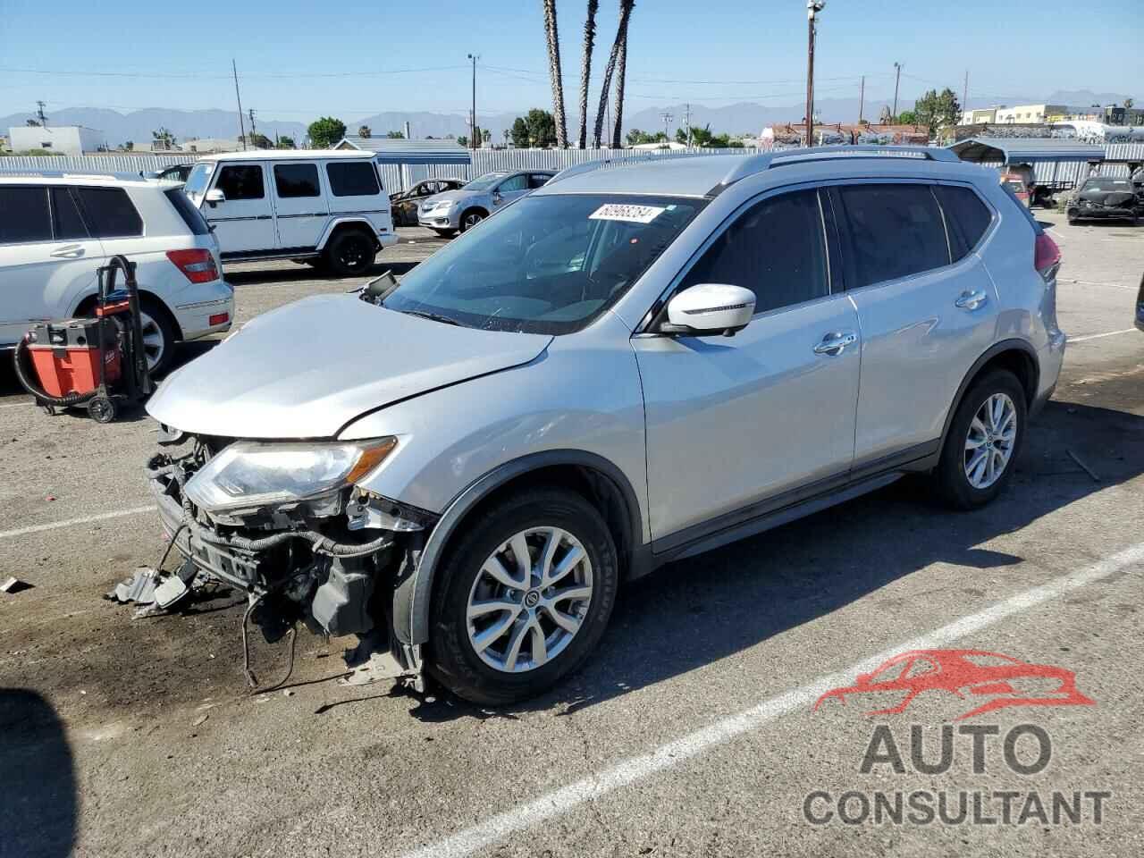 NISSAN ROGUE 2017 - KNMAT2MT9HP518445