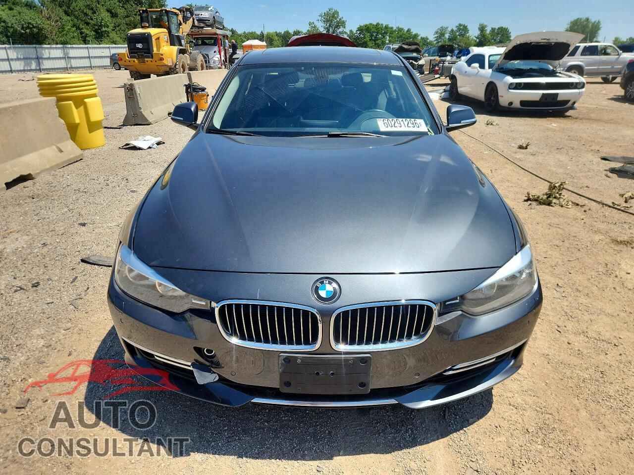BMW 3 SERIES 2013 - WBA3B3G59DNR80361