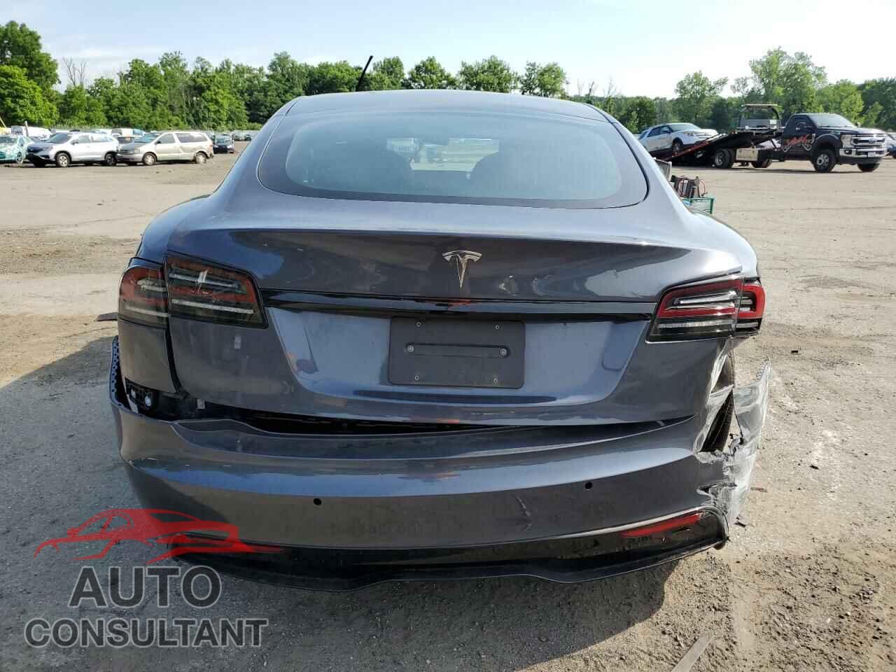 TESLA MODEL S 2023 - 5YJSA1E50PF501627