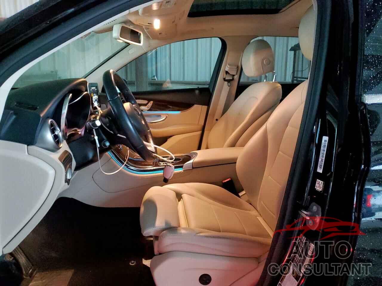 MERCEDES-BENZ GLC-CLASS 2019 - WDC0G4JB2KF587198