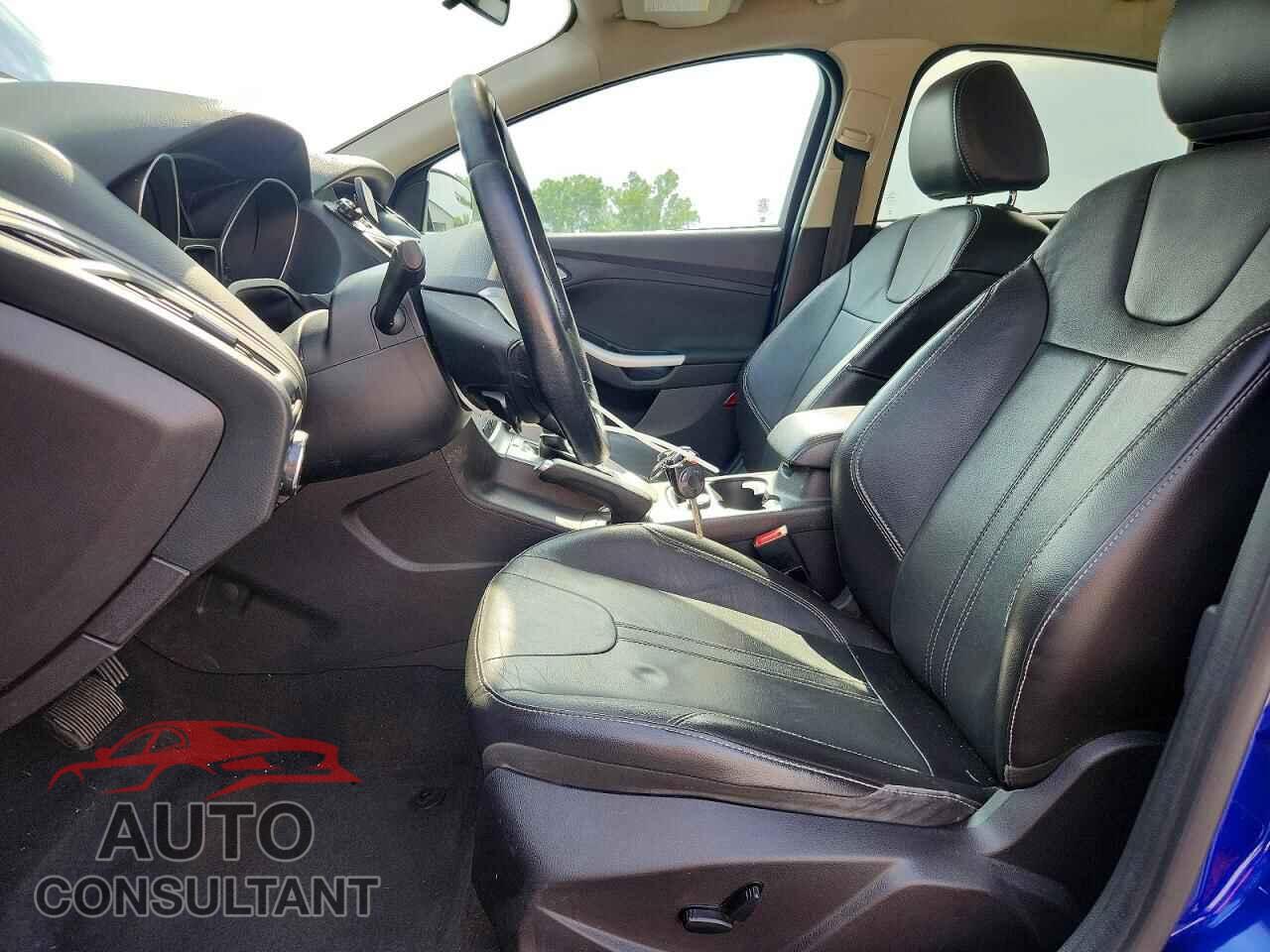 FORD FOCUS 2014 - 1FADP3F24EL330727