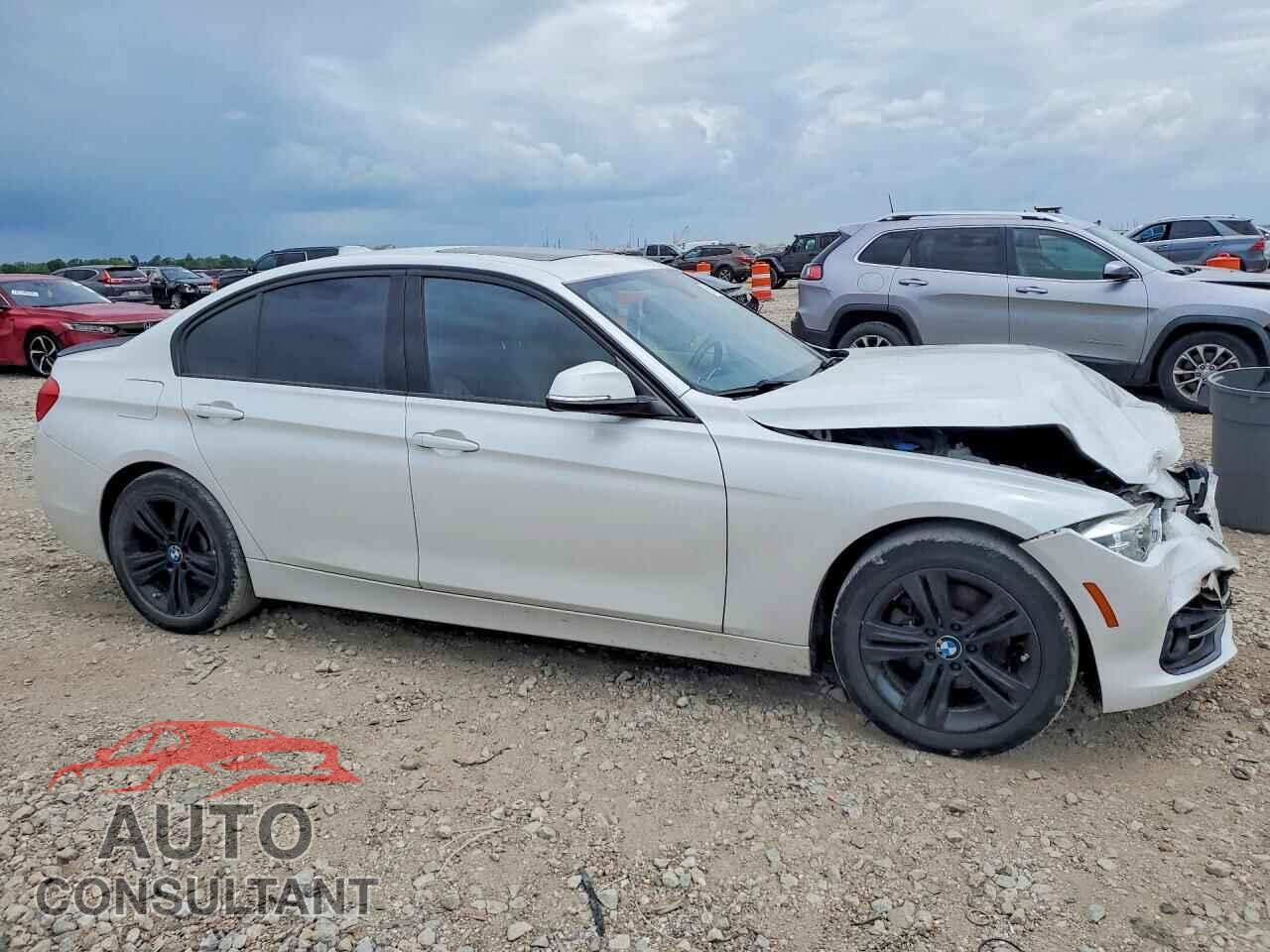 BMW 3 SERIES 2016 - WBA8E9G52GNU28155