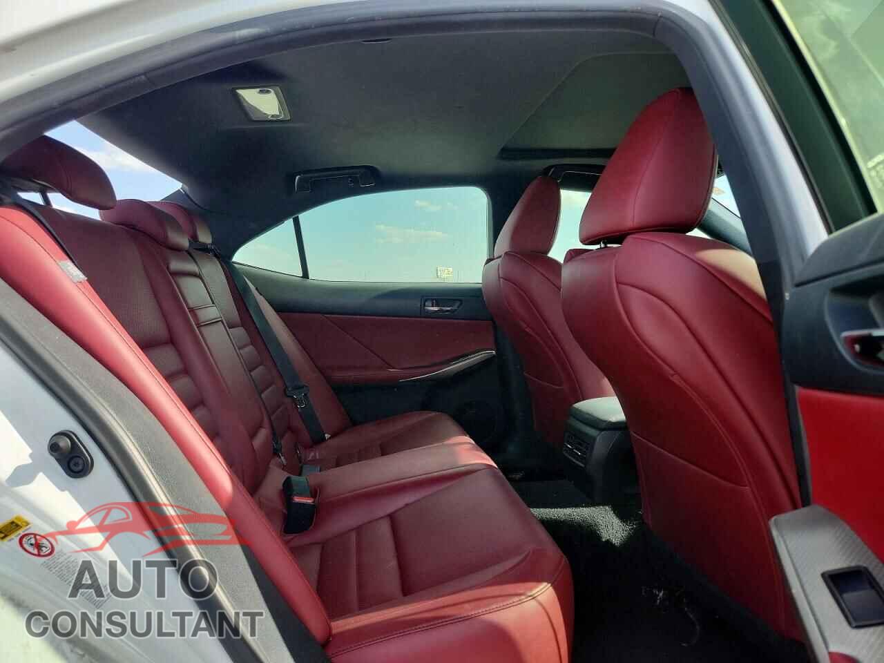 LEXUS IS 2016 - JTHBA1D2XG5010358