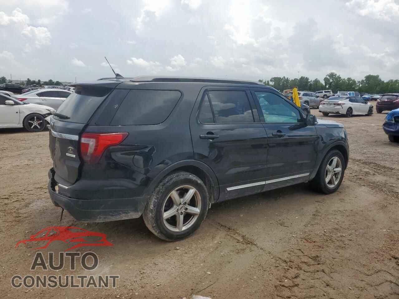 FORD EXPLORER 2018 - 1FM5K7D80JGB60165