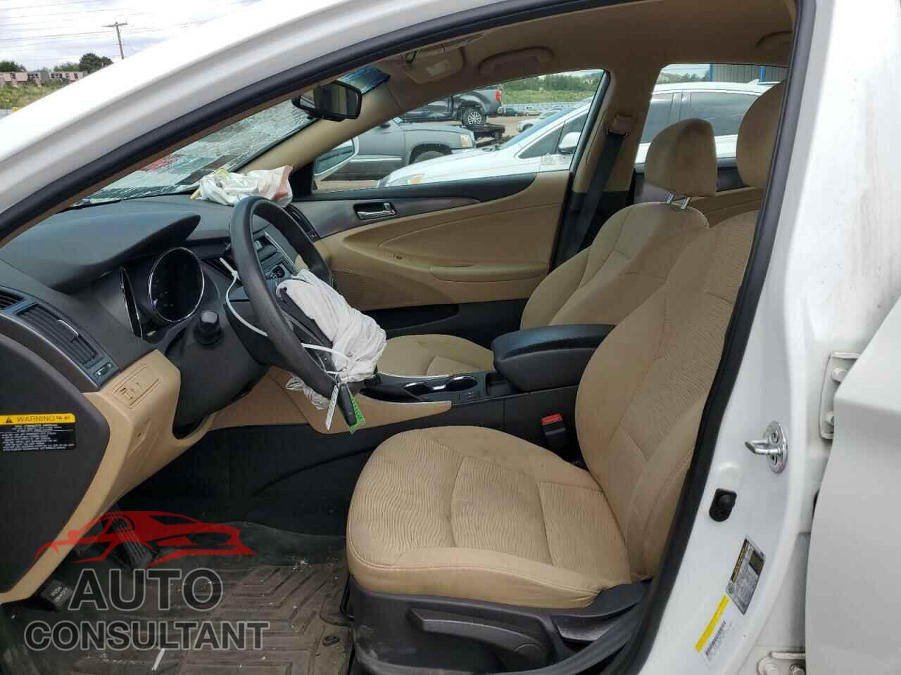 HYUNDAI SONATA 2015 - KMHEC4A42FA128910