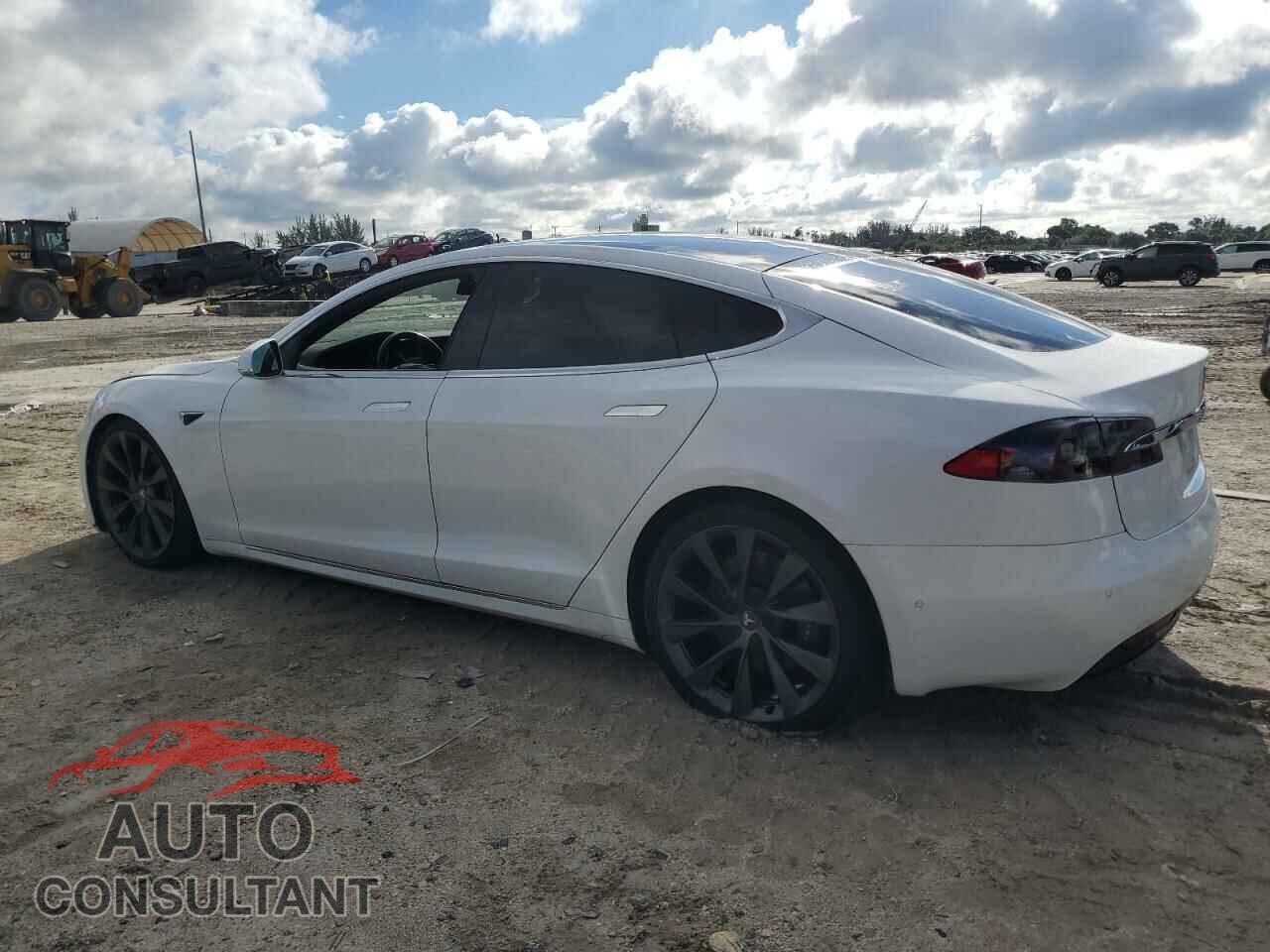 TESLA MODEL S 2021 - 5YJSA1E23MF426813