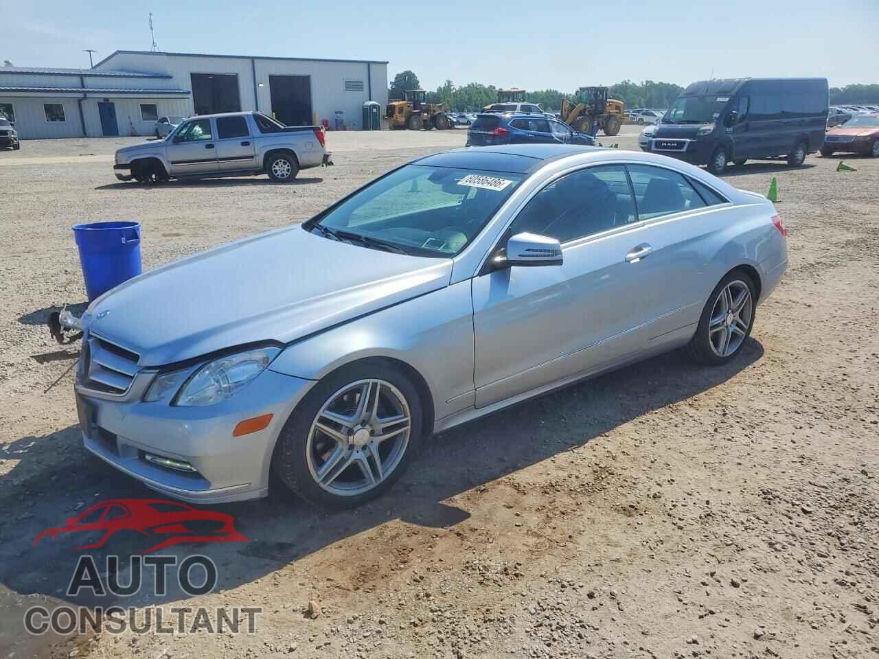 MERCEDES-BENZ E-CLASS 2013 - WDDKJ8JB3DF217880